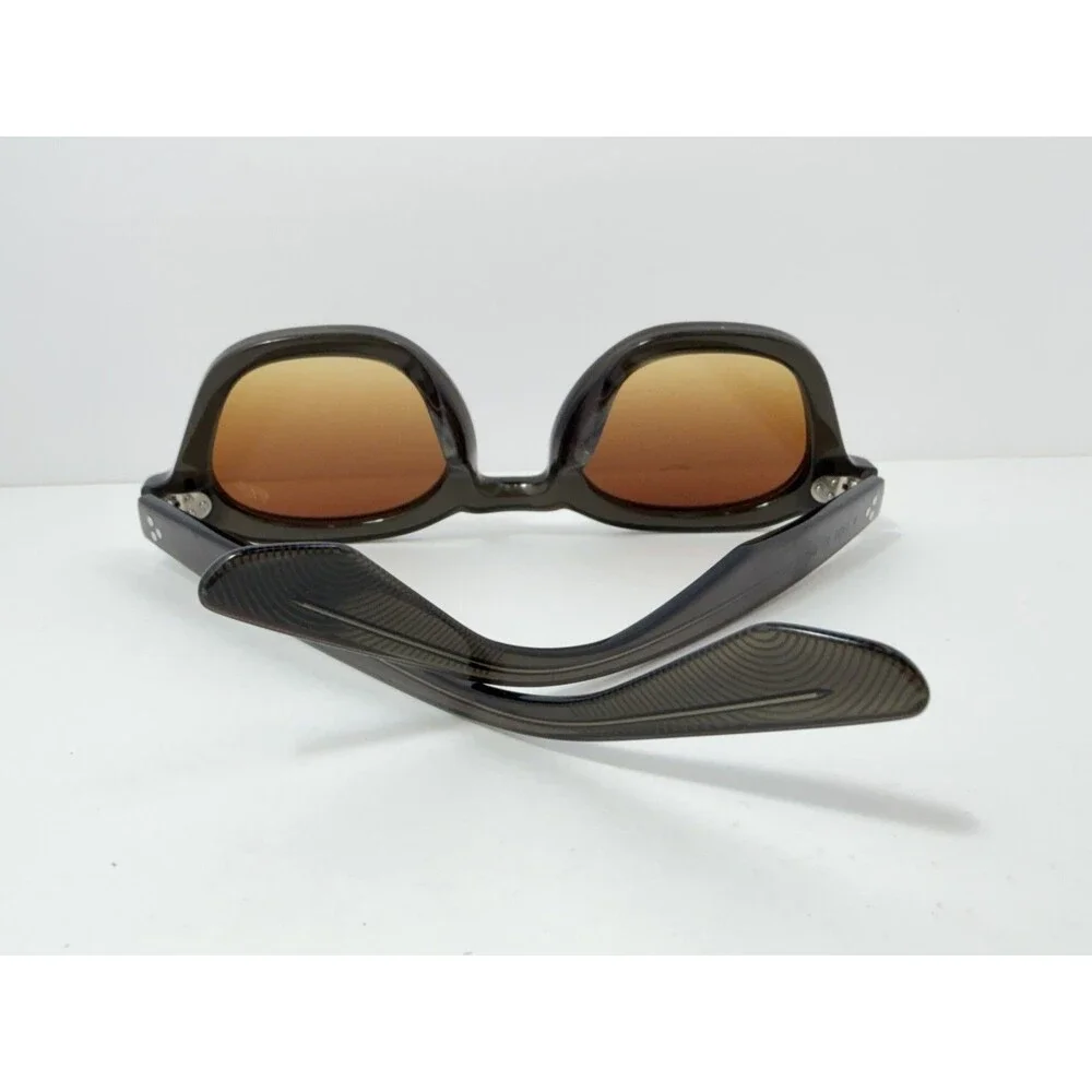 Akila Always Inspired Women's Sunglasses Smoke Frame Brown Gradient Lenses